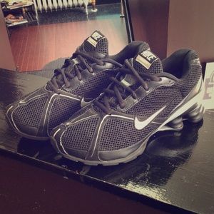 Nike shox Navina 2 running shoes